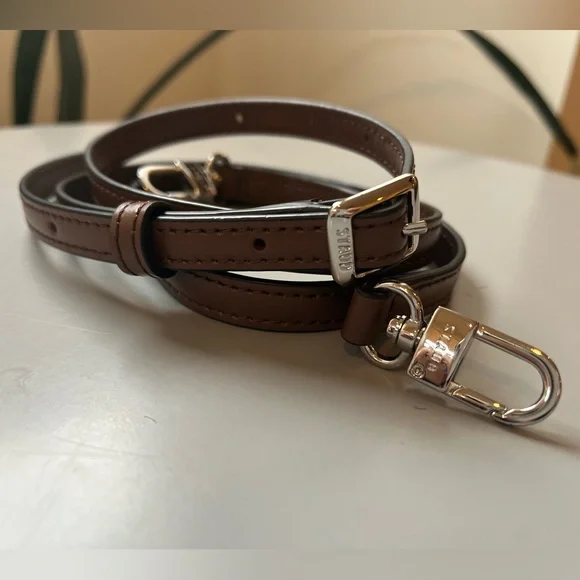 STAUD Valerie Shoulder Bag in Lady Leopard Cacao w/ detachable crossbody strap - Picture 13 of 16